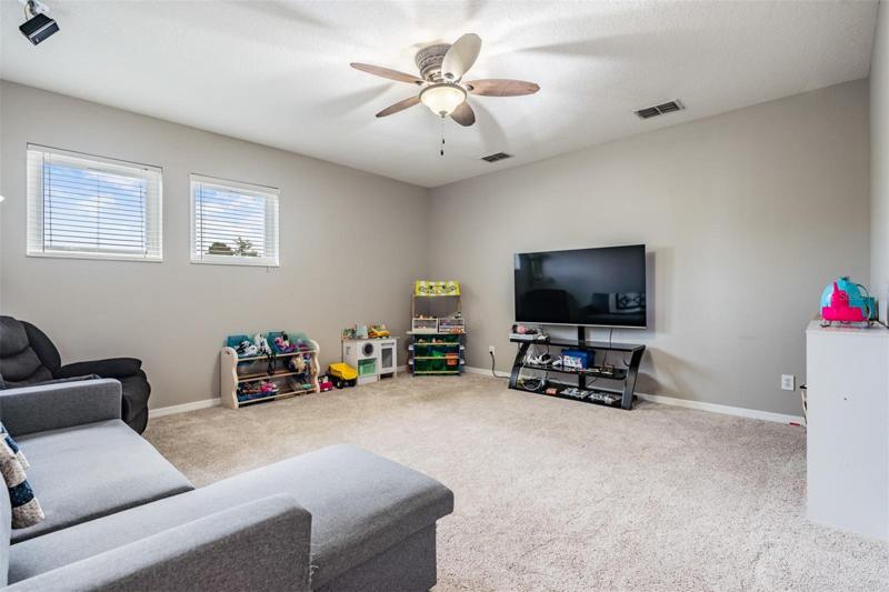 Bonus room- 2nd floor