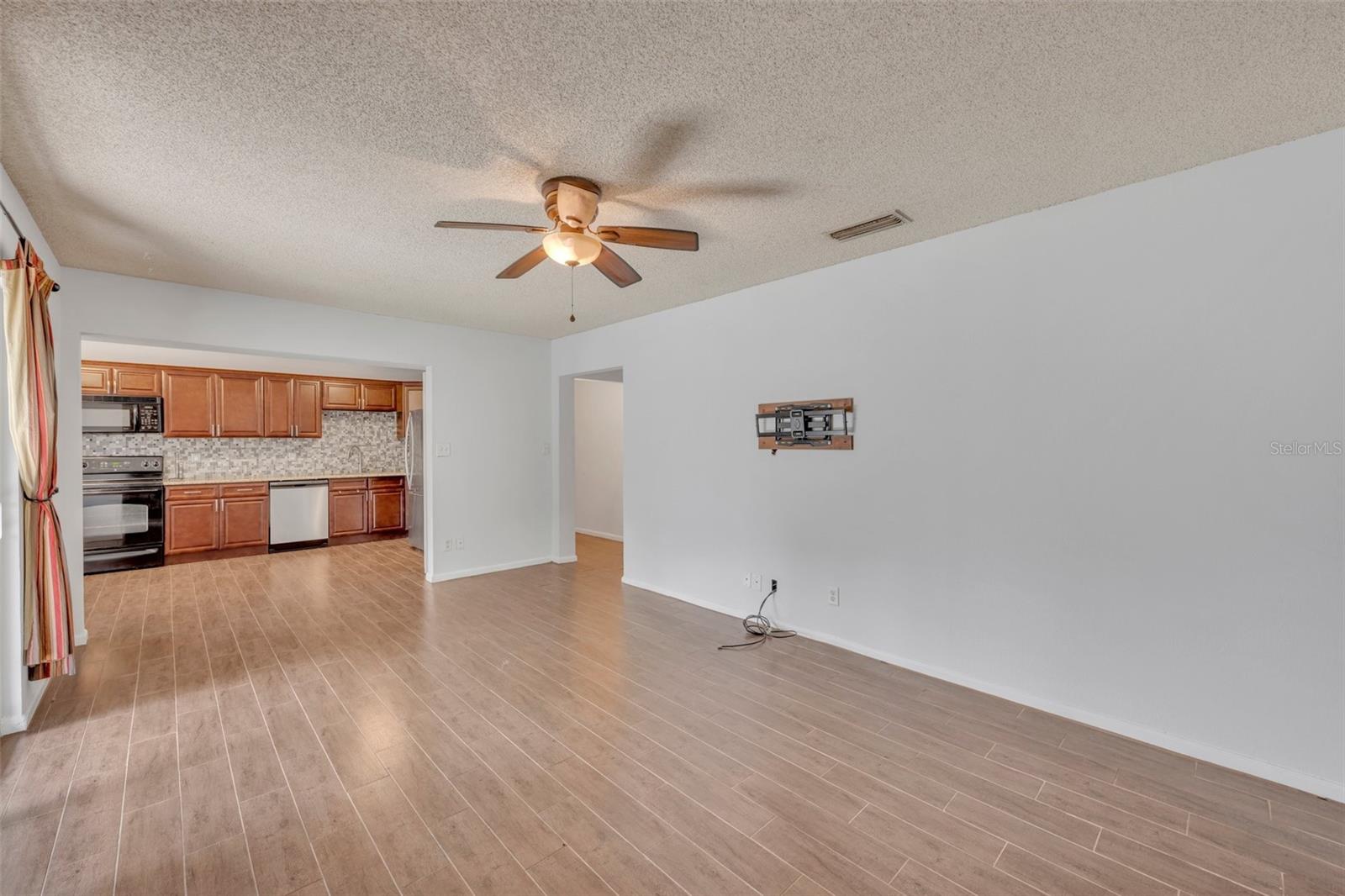 Kitchen - Living Room Combo