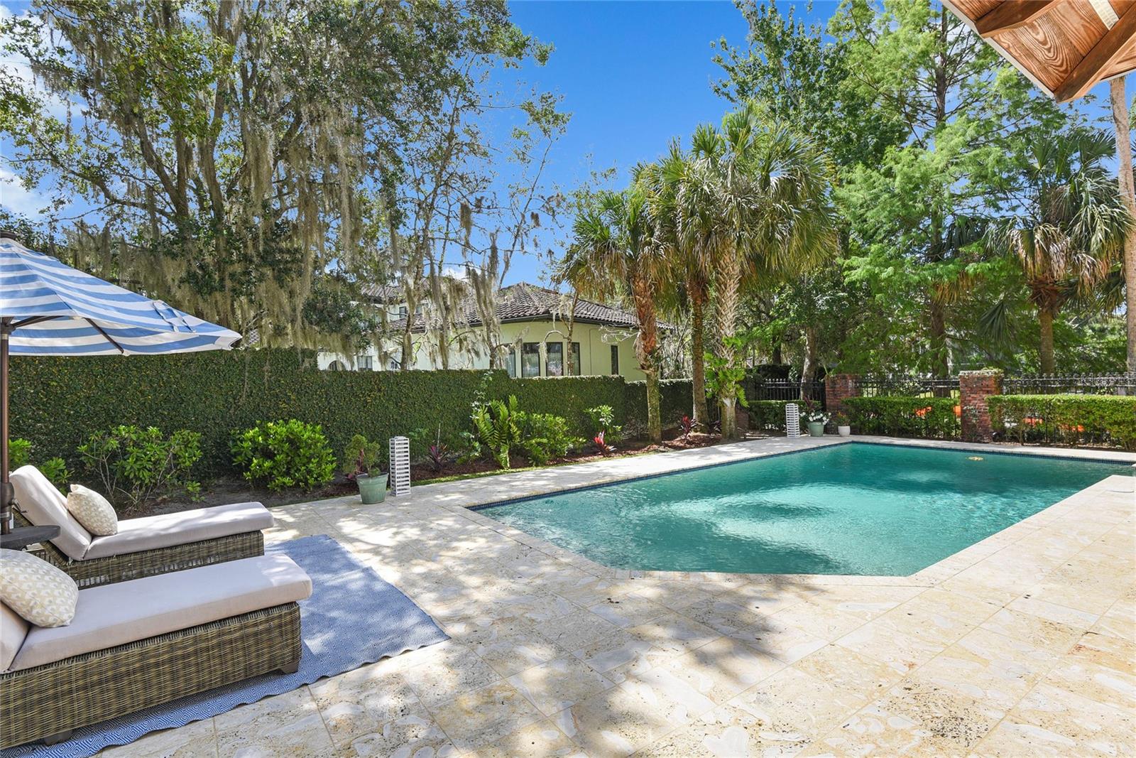 Shellstone paver pool
