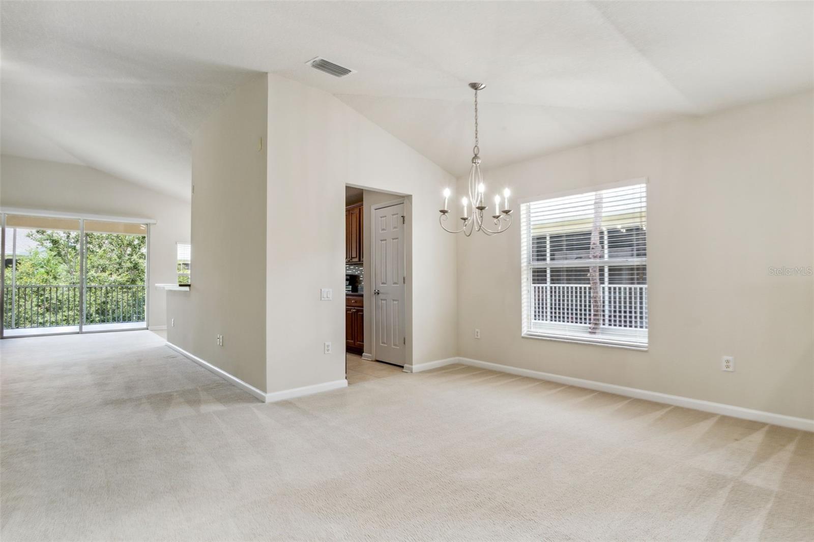 IMMACULATE AND MOVE IN READY!