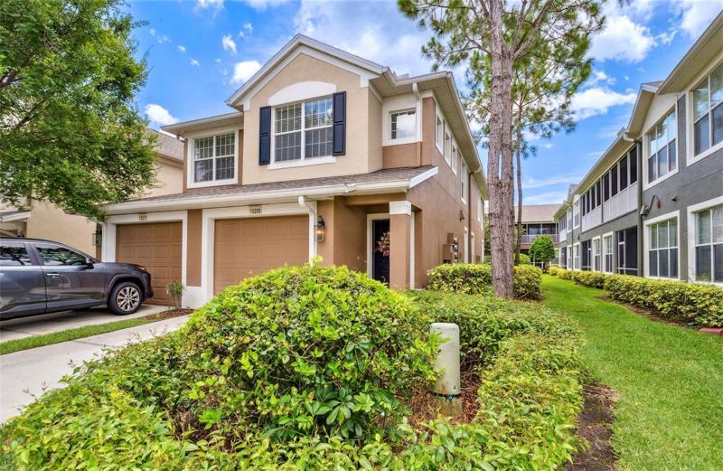 STUNNING END UNIT W/ POOL VIEWS!