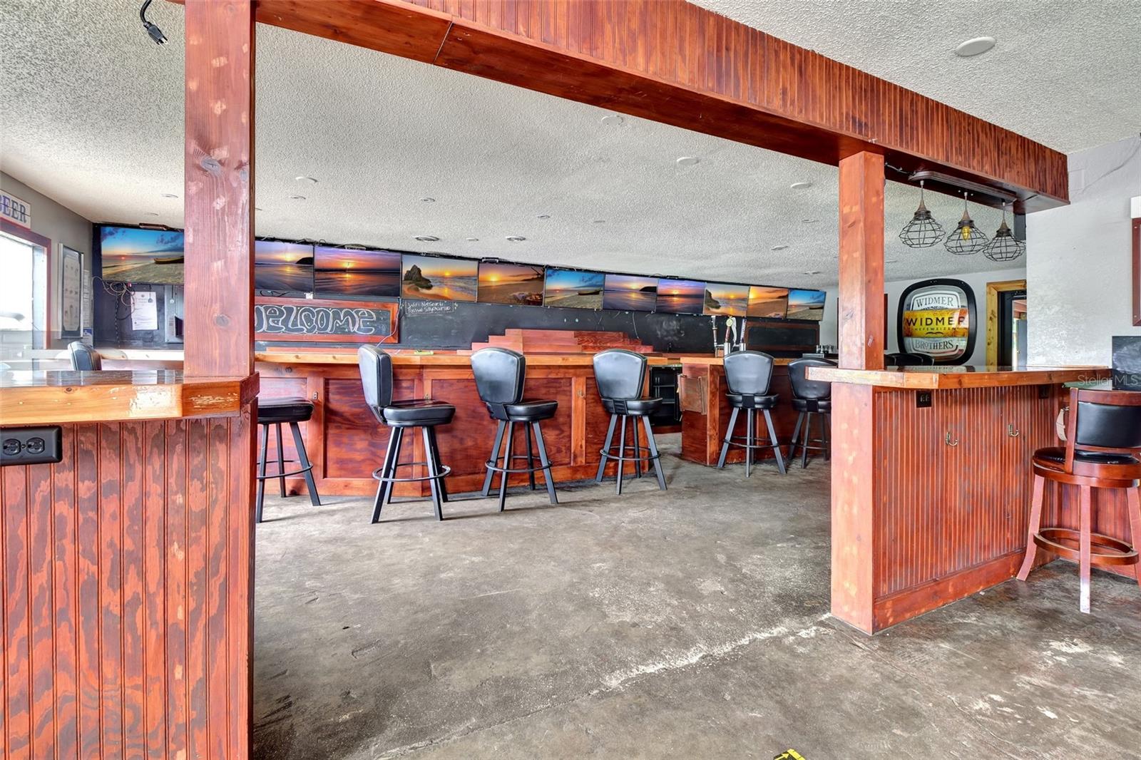 Interior main Bar Area