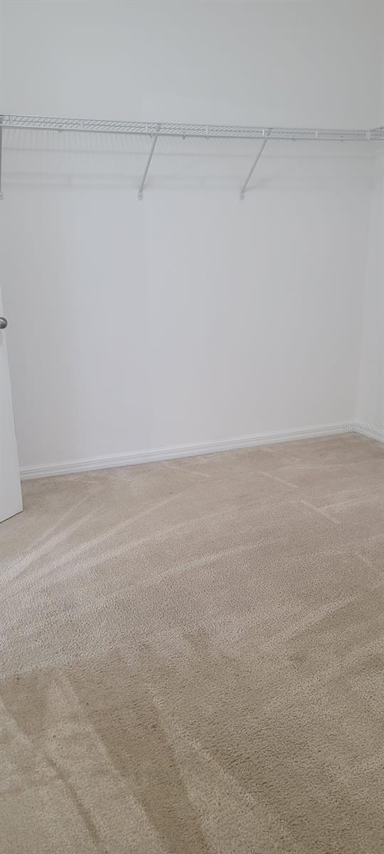 Master Bedroom Walking Closet