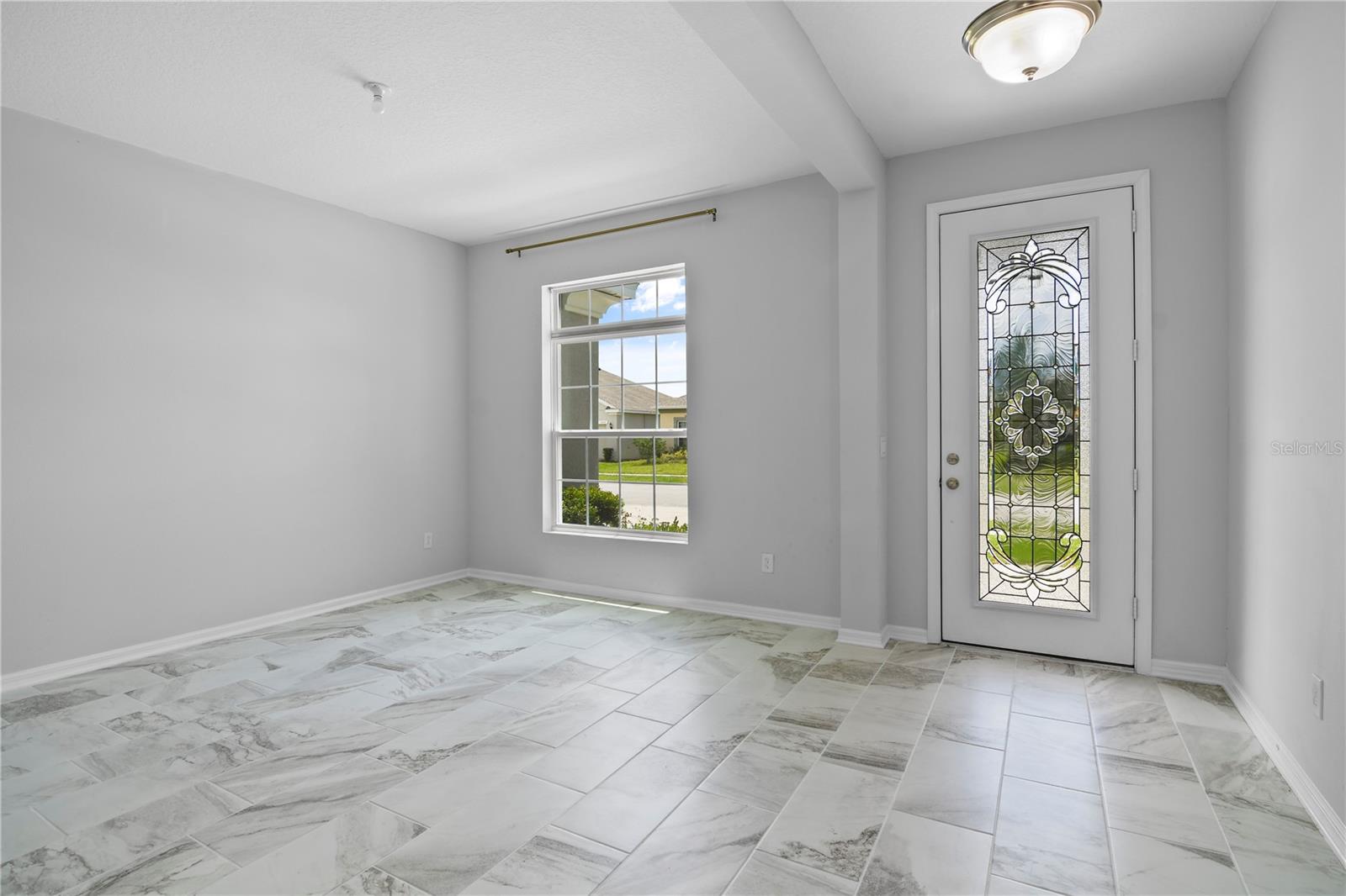 Study &amp; Entryway