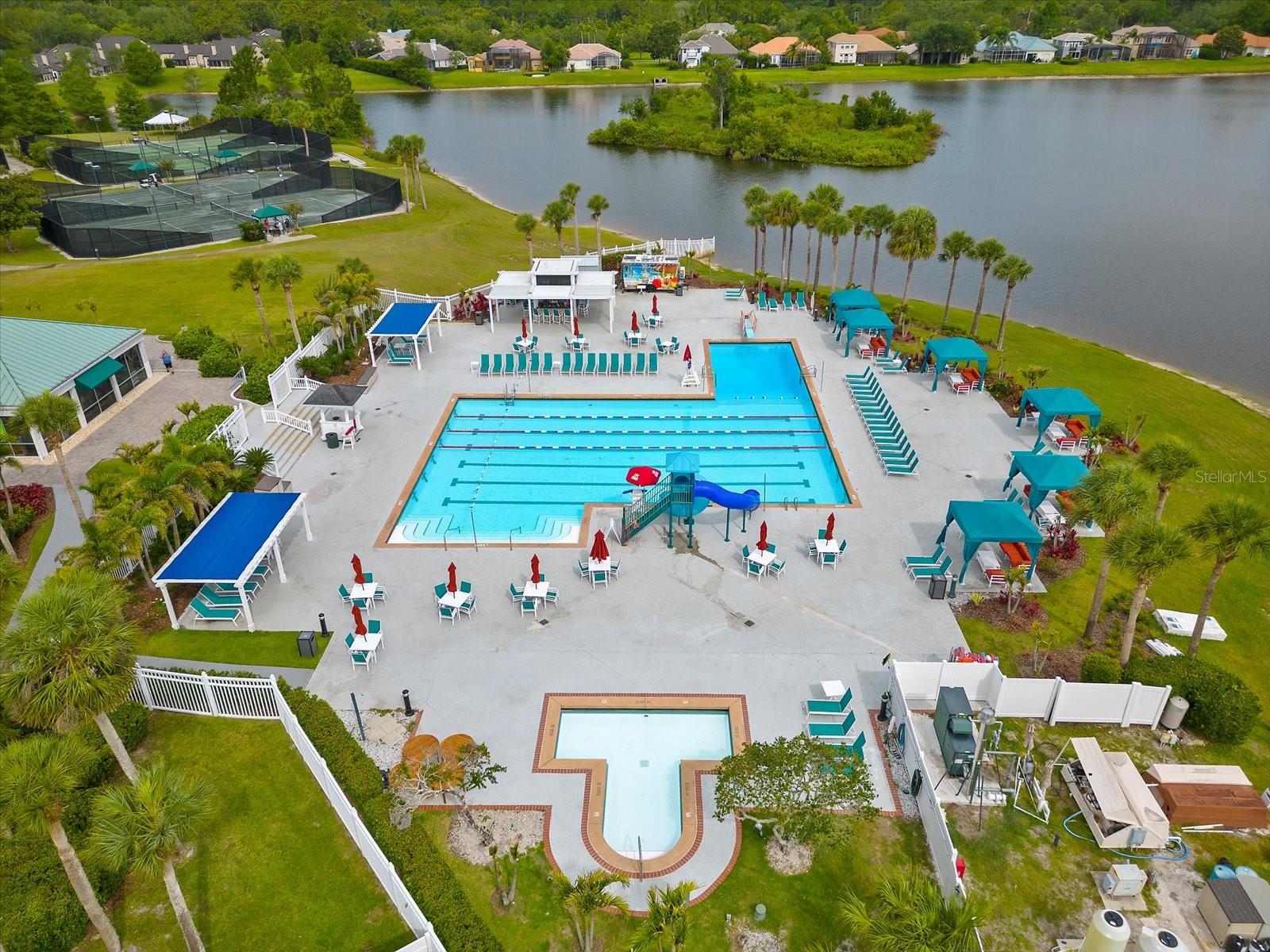 Heathrow Country Club Pool