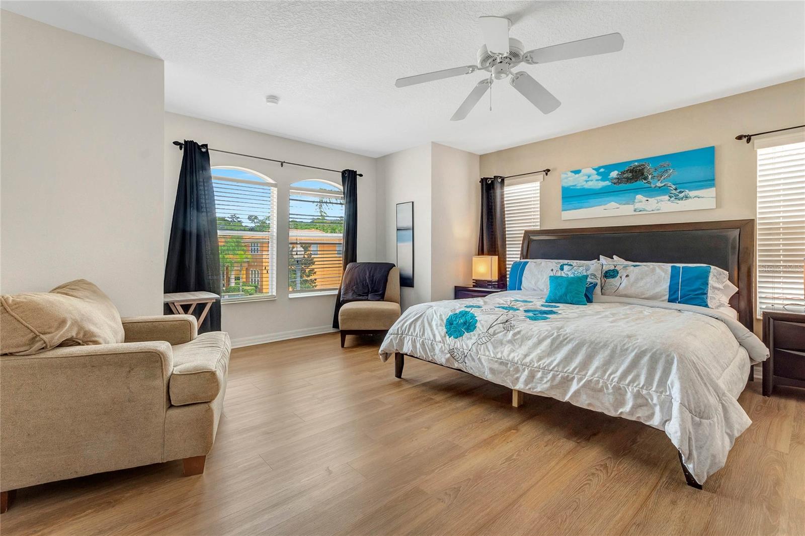 Master Bedroom en-suite