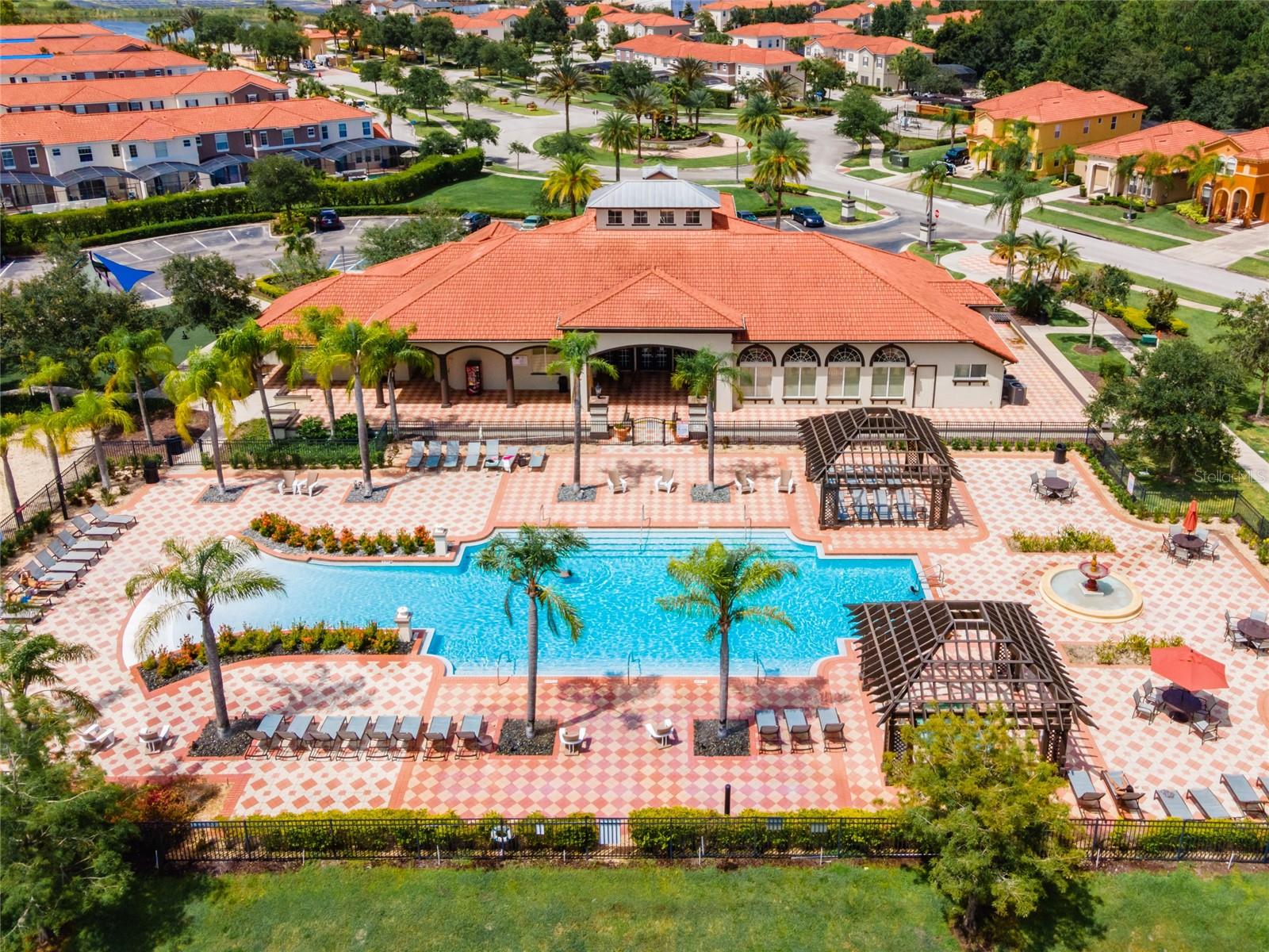 Clubhouse w/pool