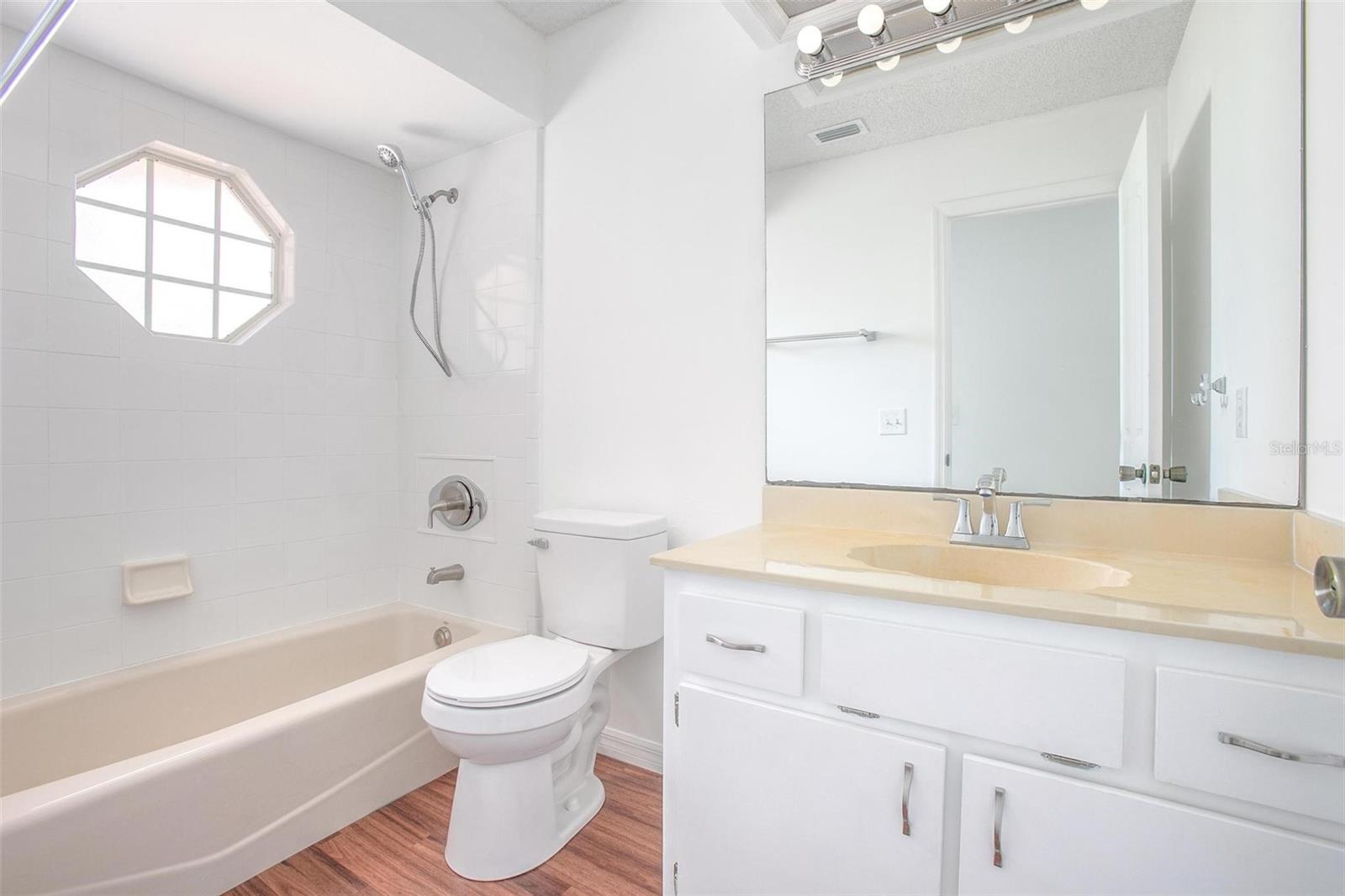 2nd Bathroom