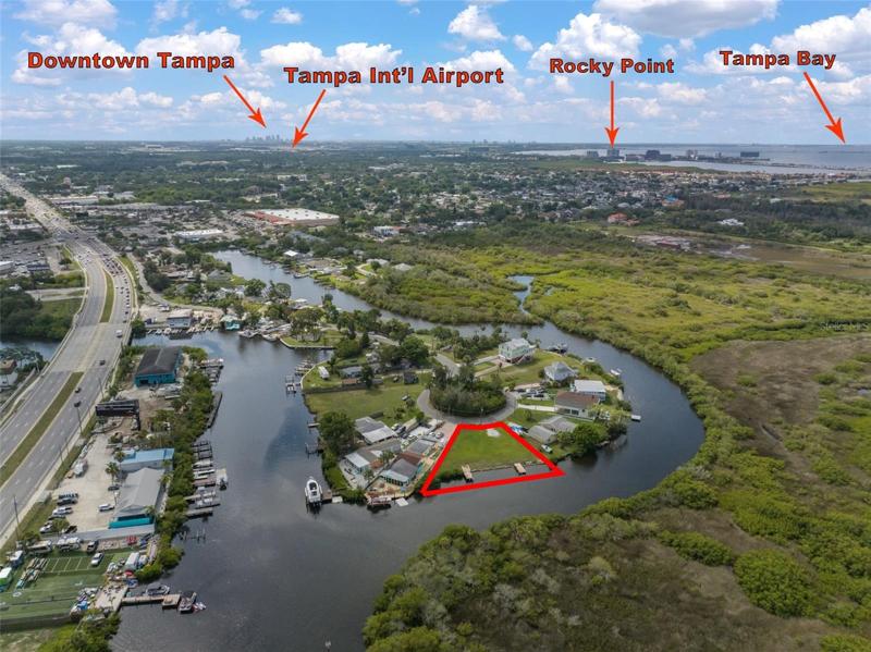 Property outline if both lots are purchased