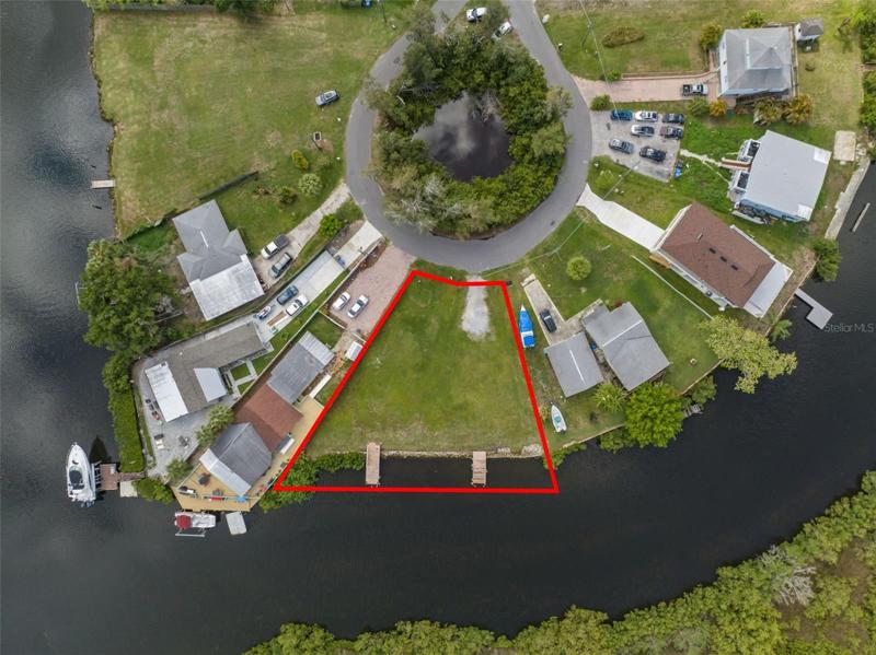 Property outline if both lots are purchased