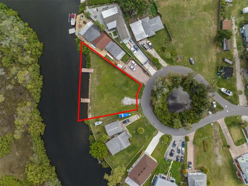 Property outline if both lots are purchased