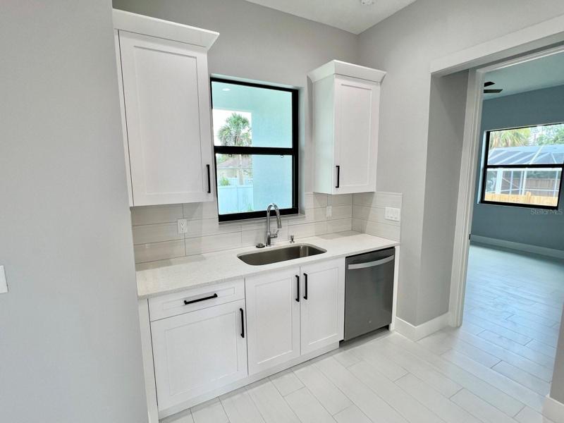Kitchen Right