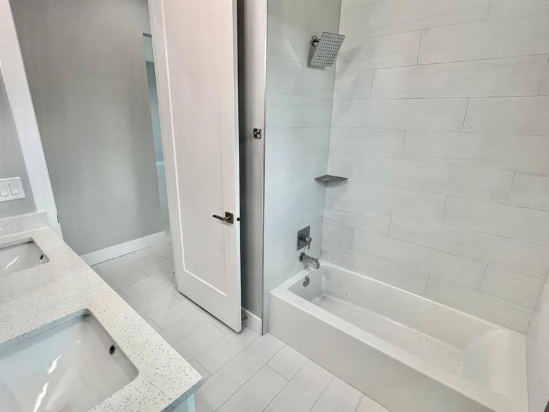 Bath 2-3