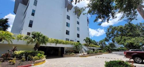 `1200 Building