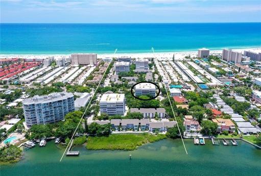 1200 Building Bayside