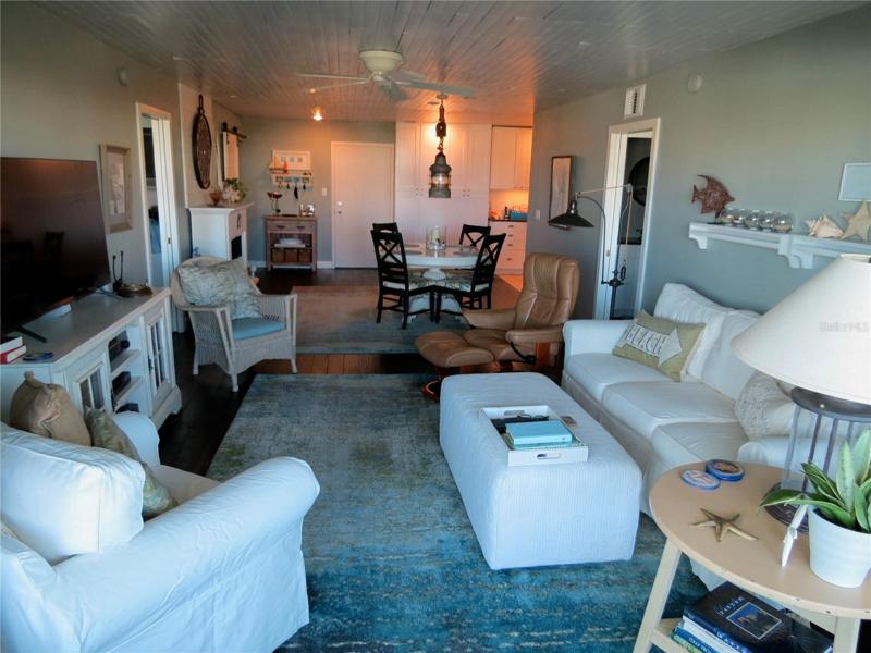 living area from you lanai