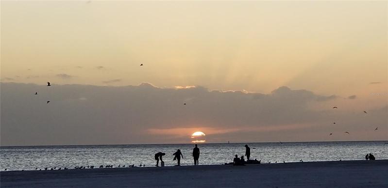 the end of another wonderful day at Siesta Key Beach
