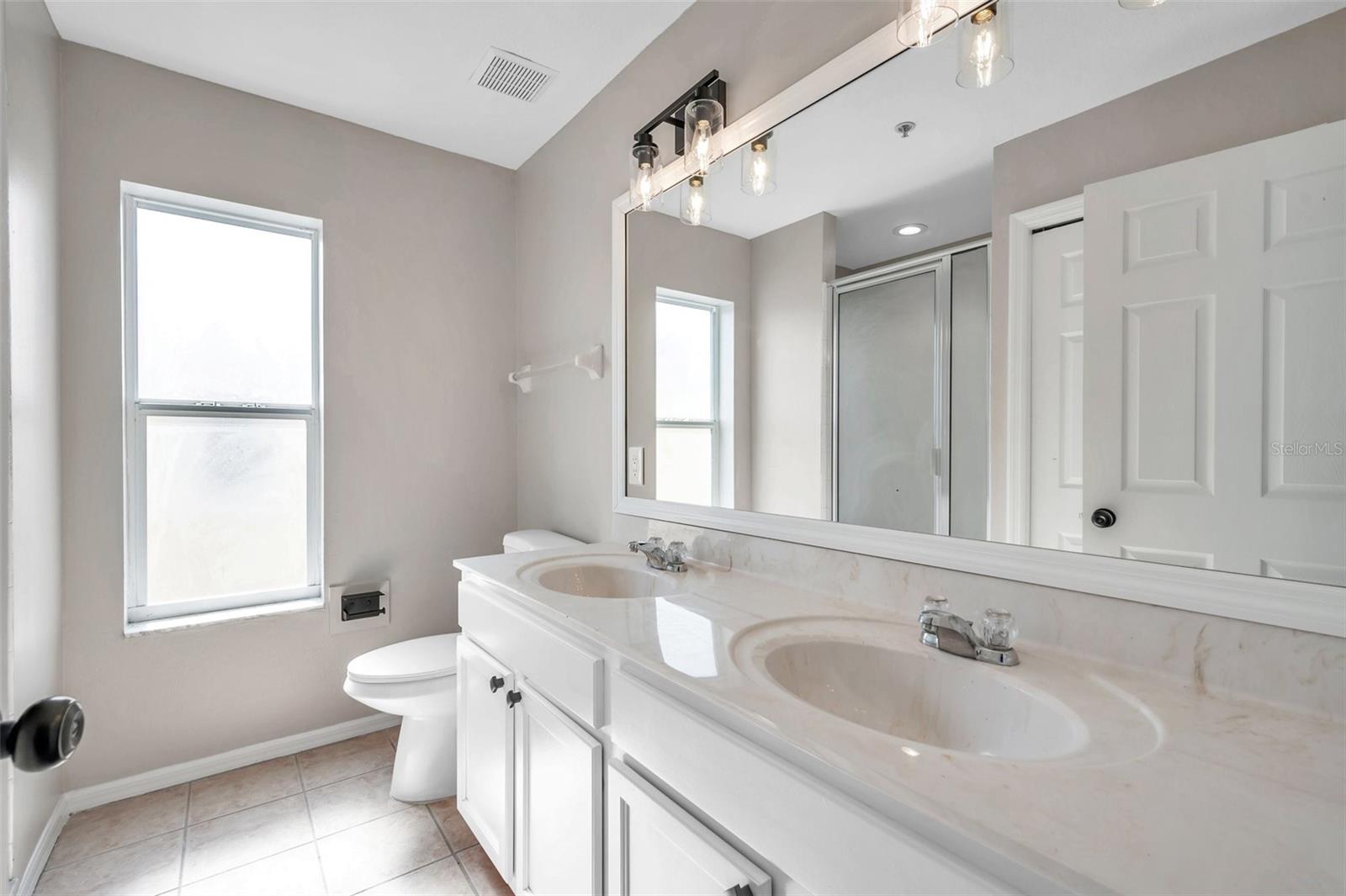 Master Bathroom, 3rd Floor
