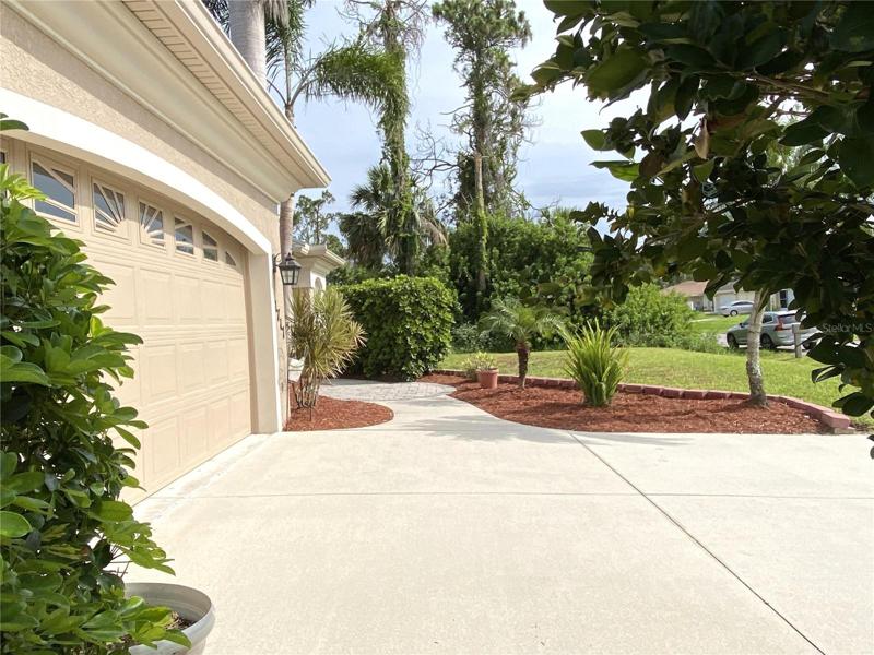 Exterior Drive