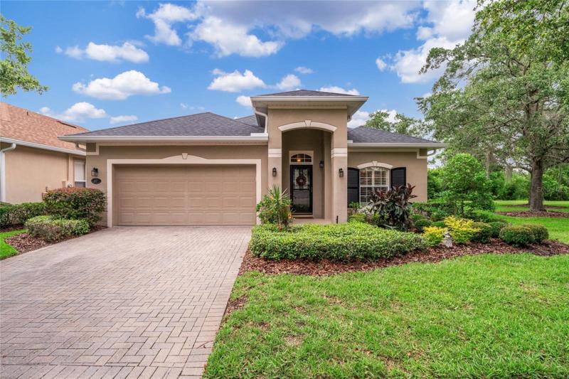 Exterior front of home w/ "pocket park" along right side