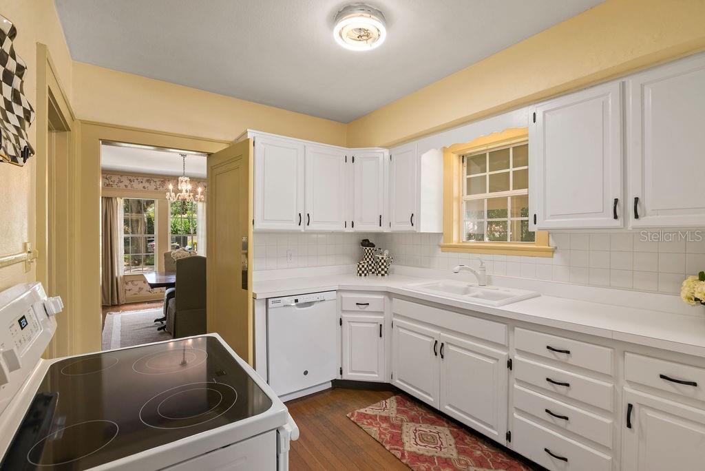 Bright and white kitchen!