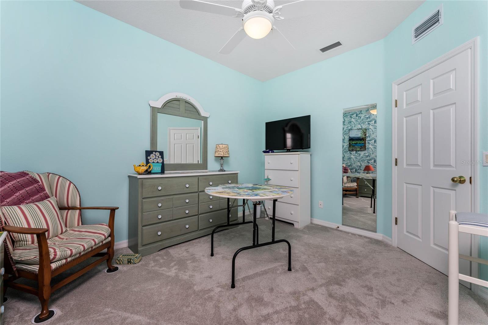 ... and a ceiling fan and a wall closet