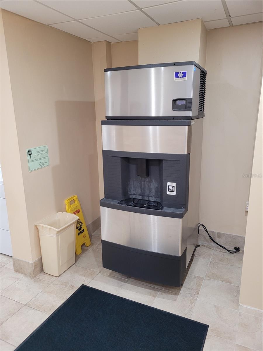 Ice machine