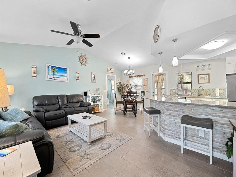 Living Room/Kitchen