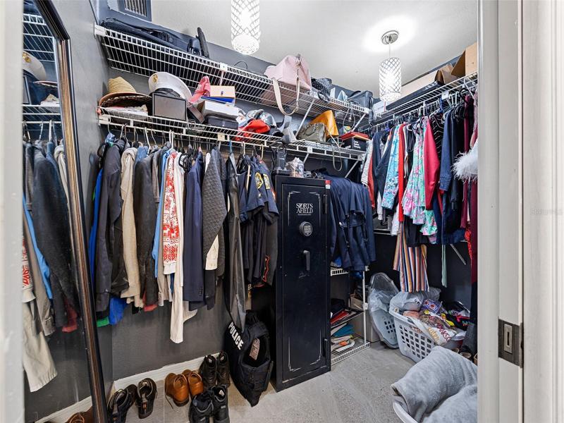 Master Walk-In ClosetSafe does not convey!