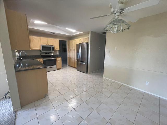 Kitchen w/NEW Appliances