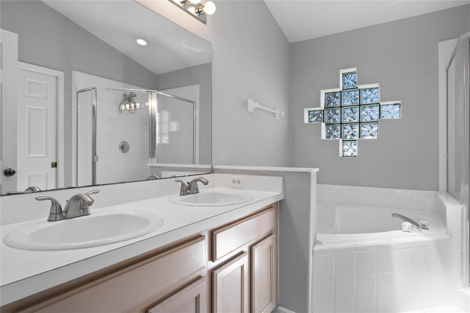 Owner's Bath