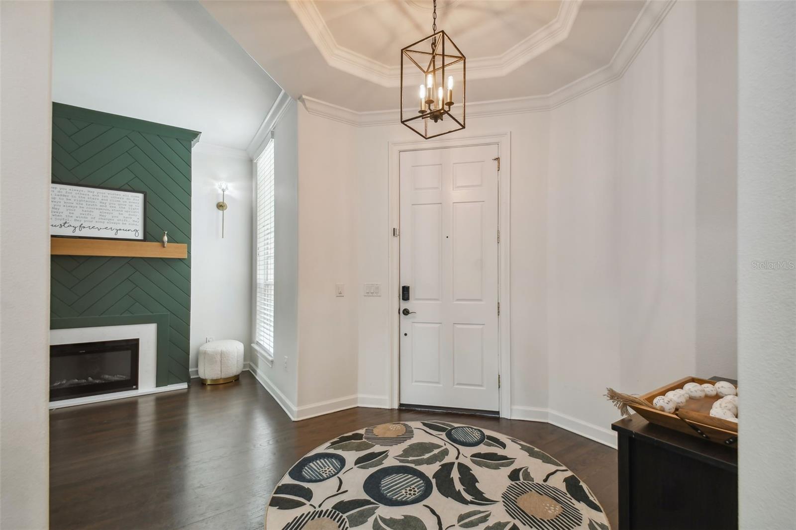 Light and bright entry