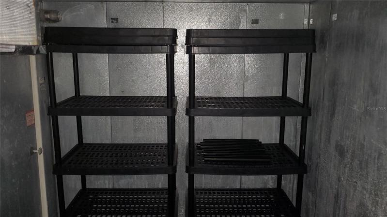 WALK IN BOX INTERIOR