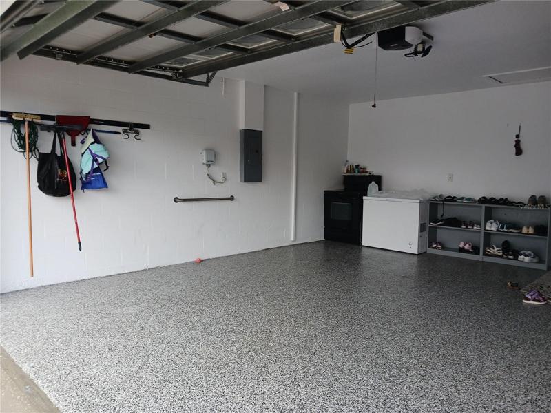 3 car garage