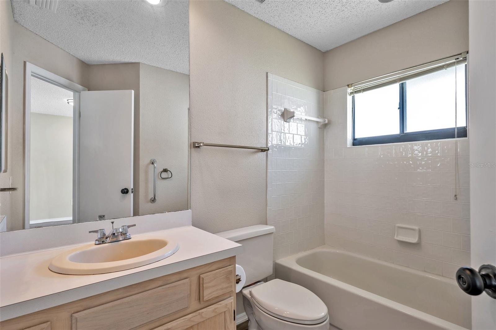 En-suite to the 4th bedroom