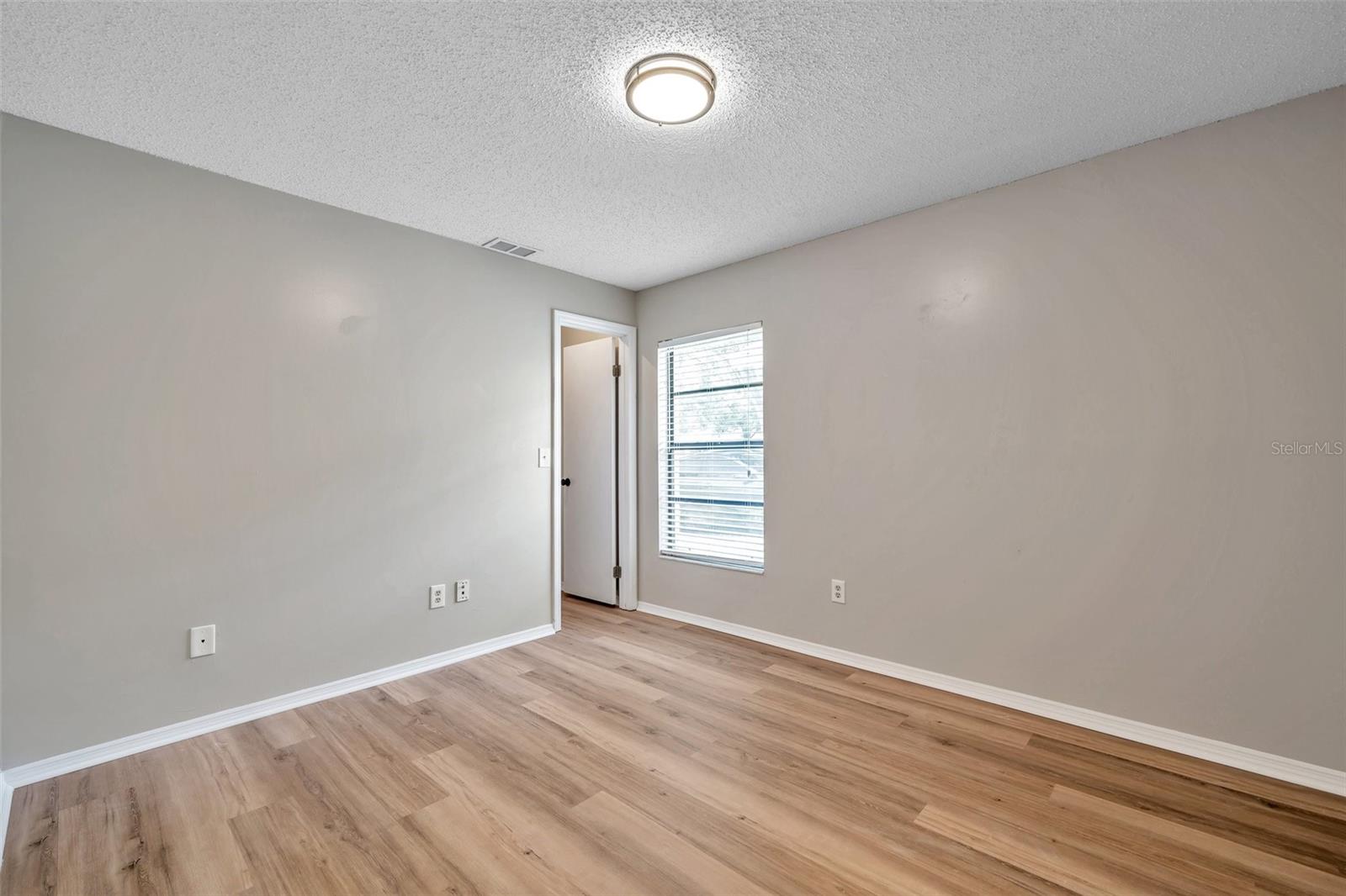2nd bedroom 12x11