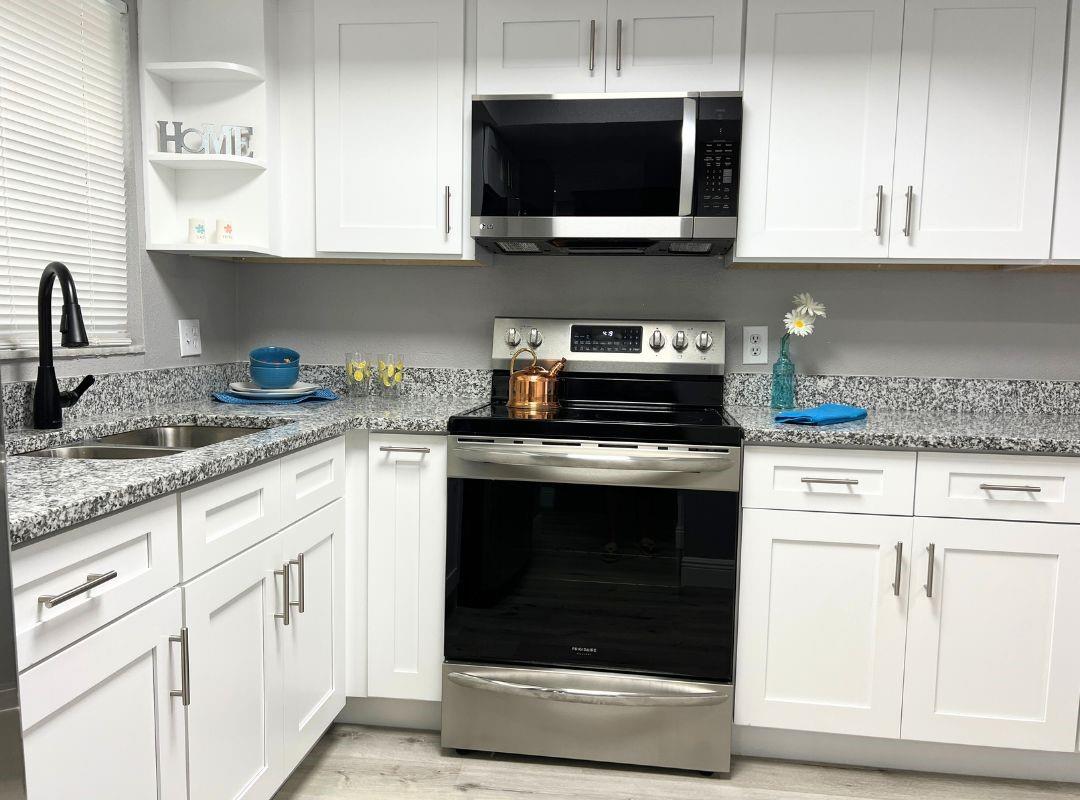 Kitchen - 13 x 8