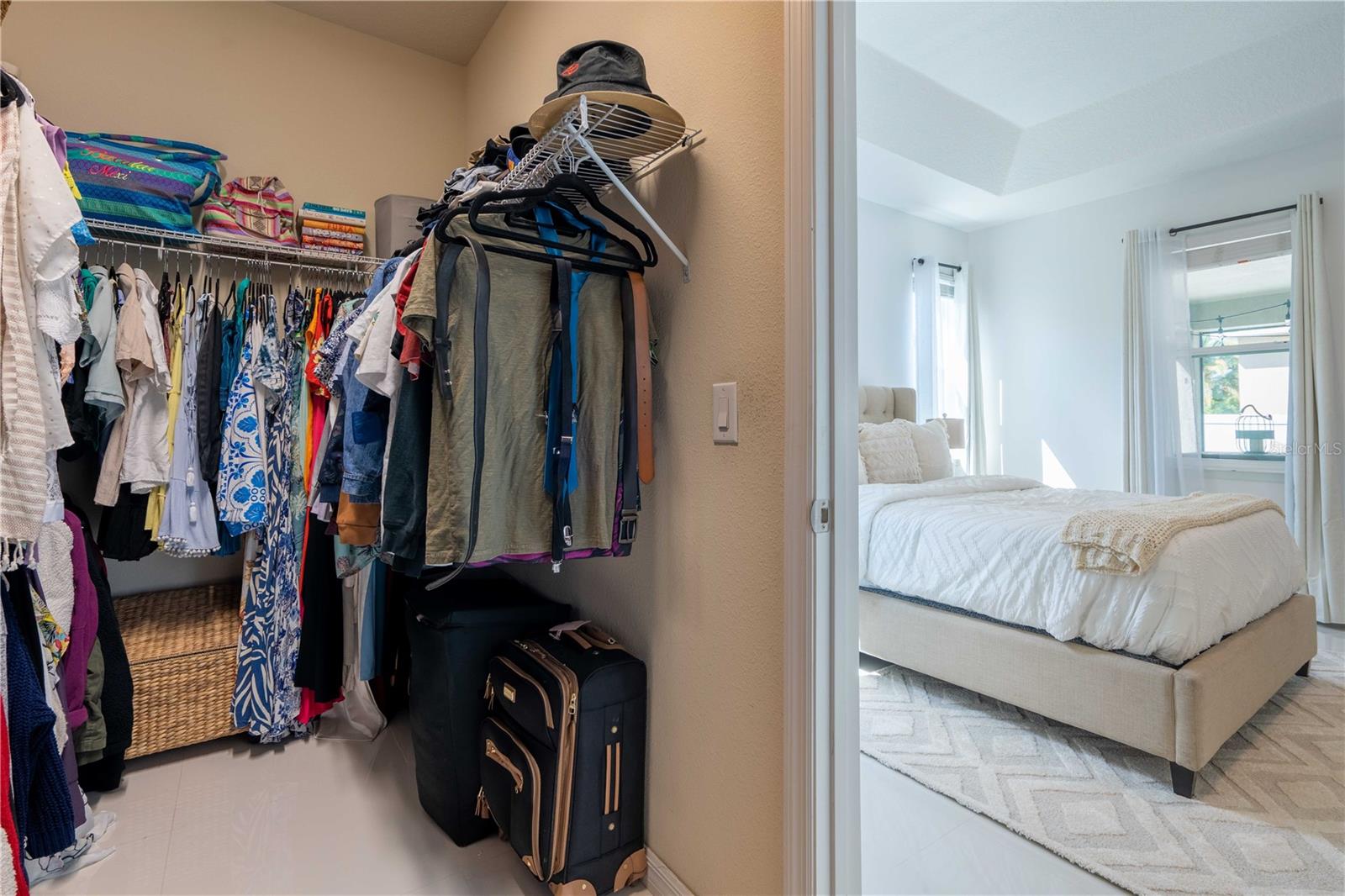 Walk-in Closet