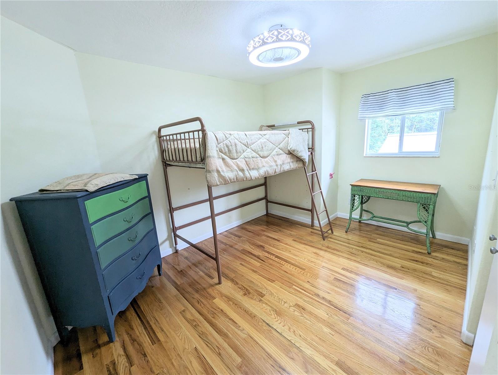 Guest bedroom in main home