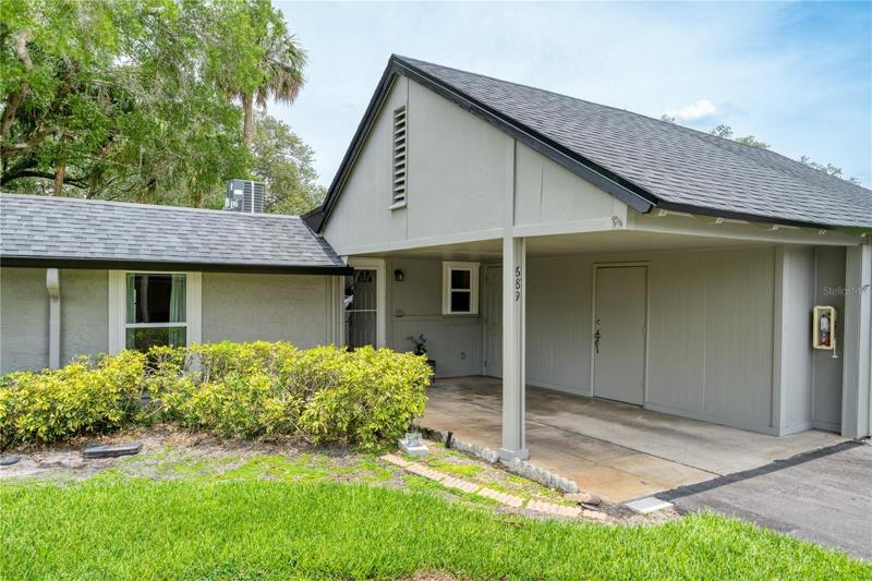Beautiful and updated one story patio home condo in Ramblewood Community