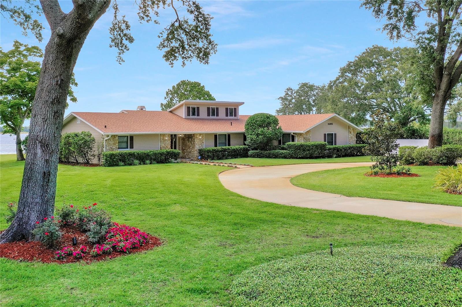 Circular large driveway