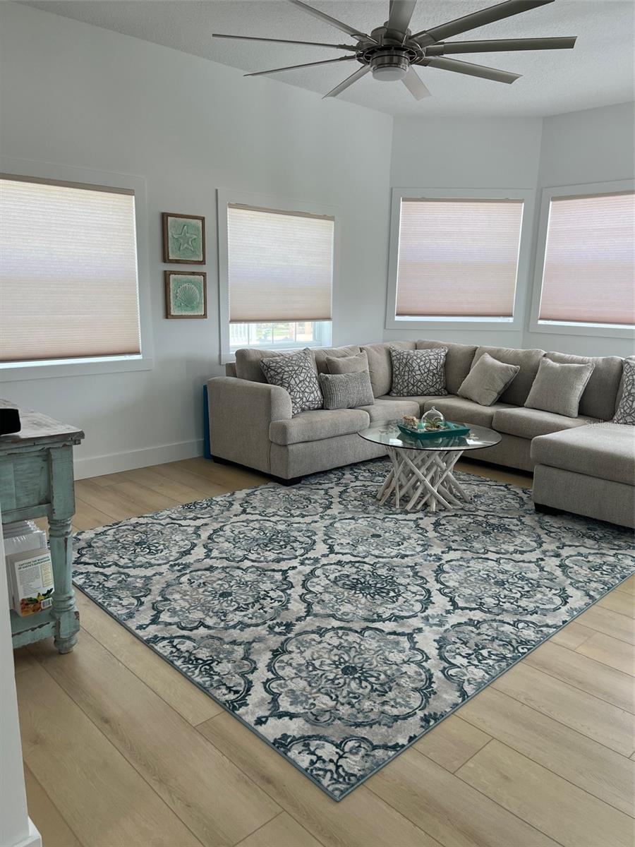 Level 2  livingroom