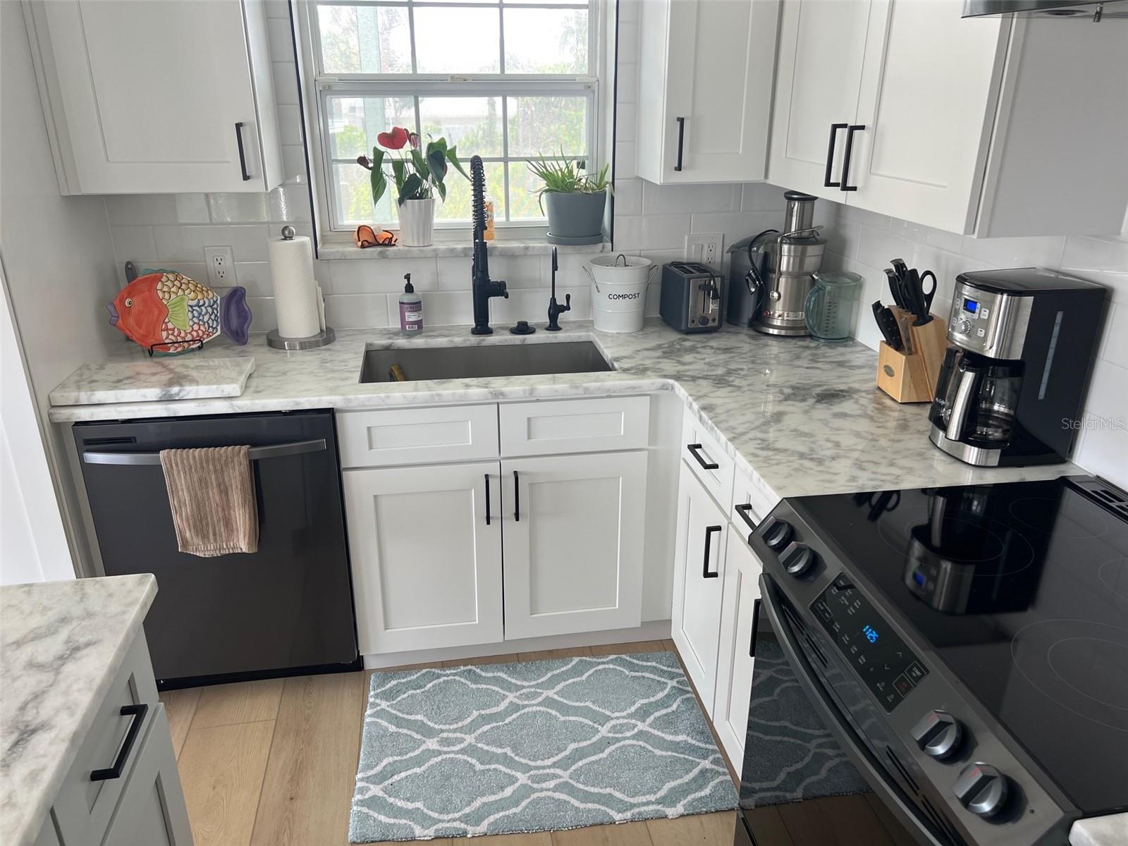 Level 2 kitchen