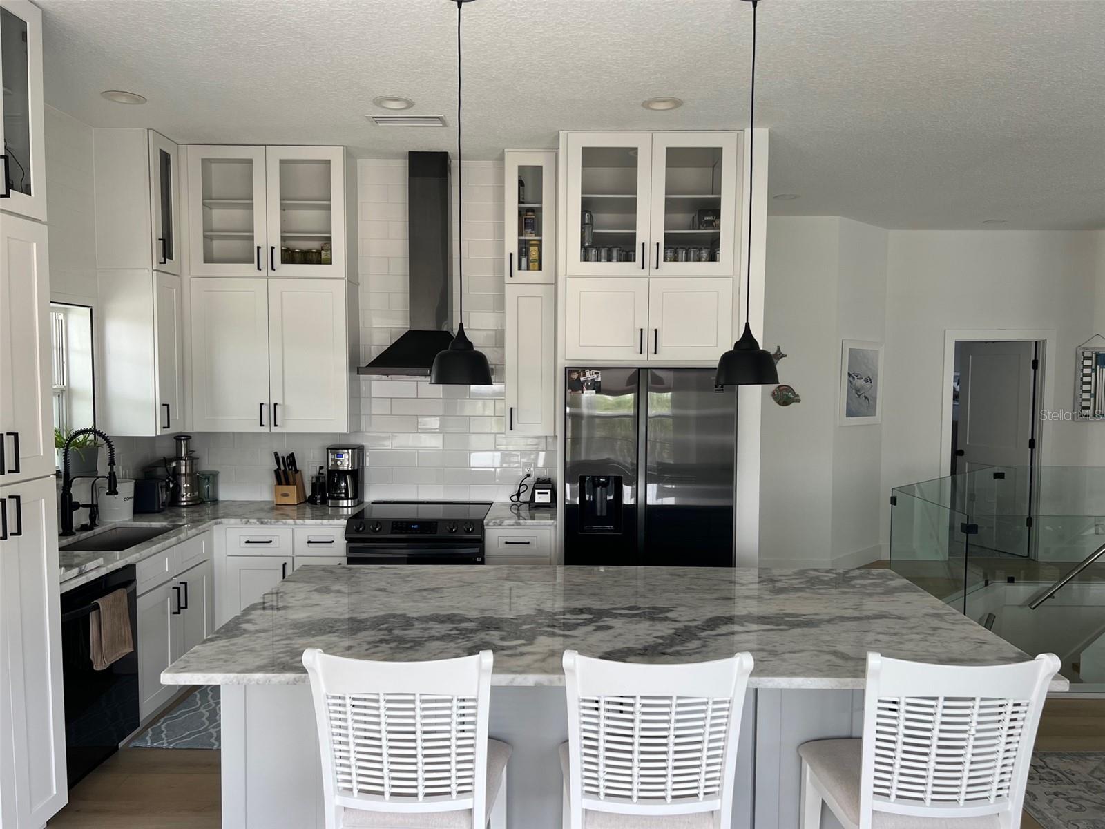 Level 2 Kitchen