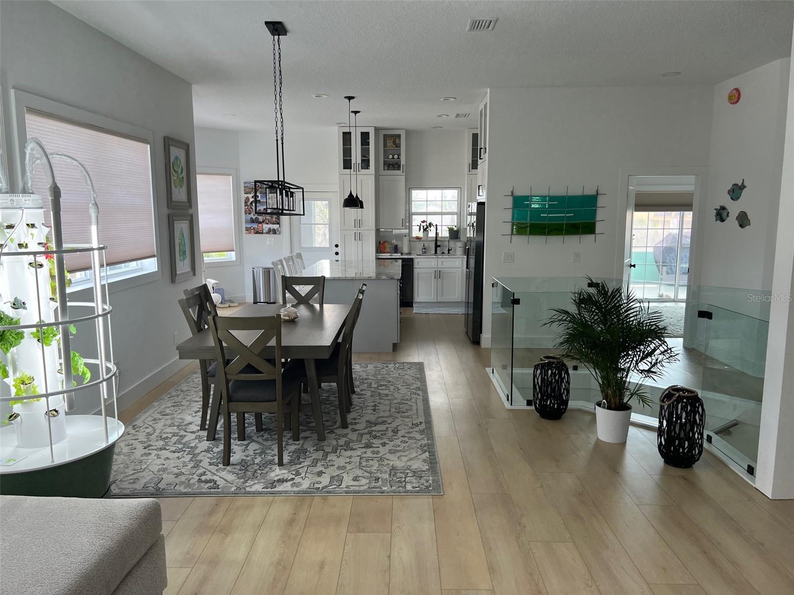 Level 2 Open floor plan