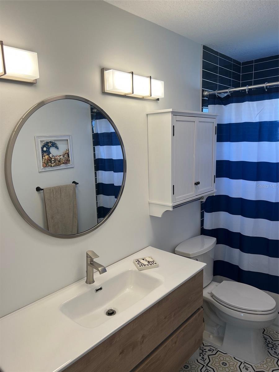 Level 2 2nd bath