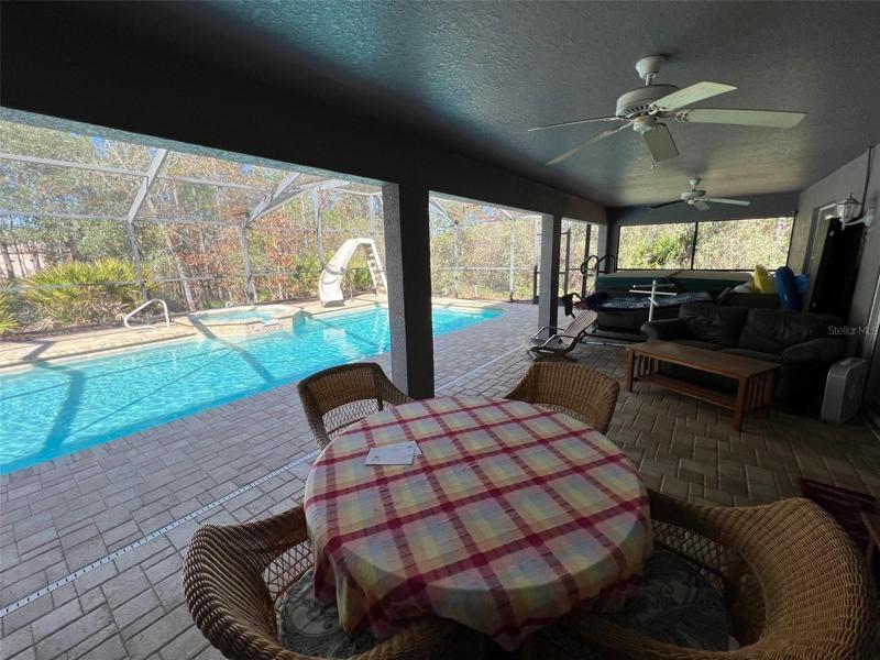 Covered lanai area with lots of space!