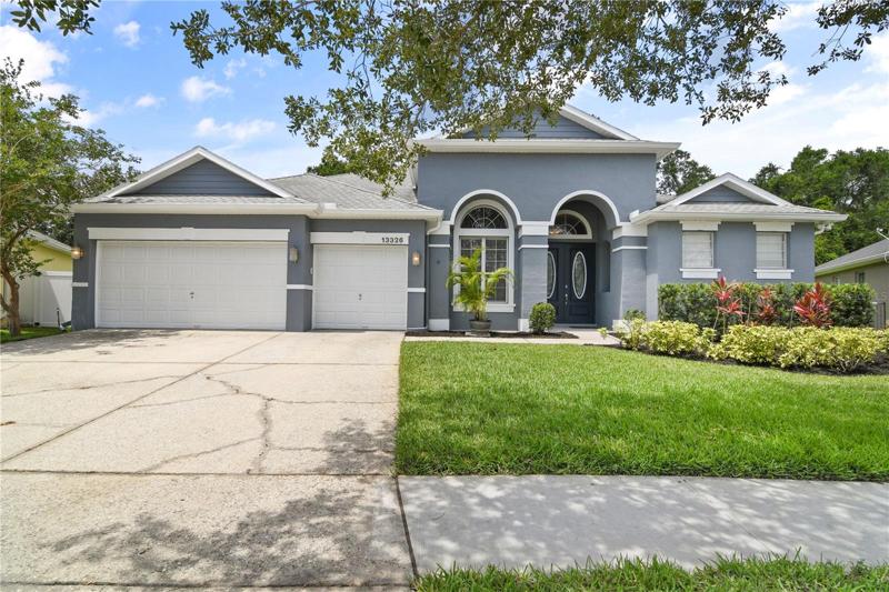 Welcome to Old Dock Rd., your new home in the coveted Bridge Water neighborhood of East Orlando!