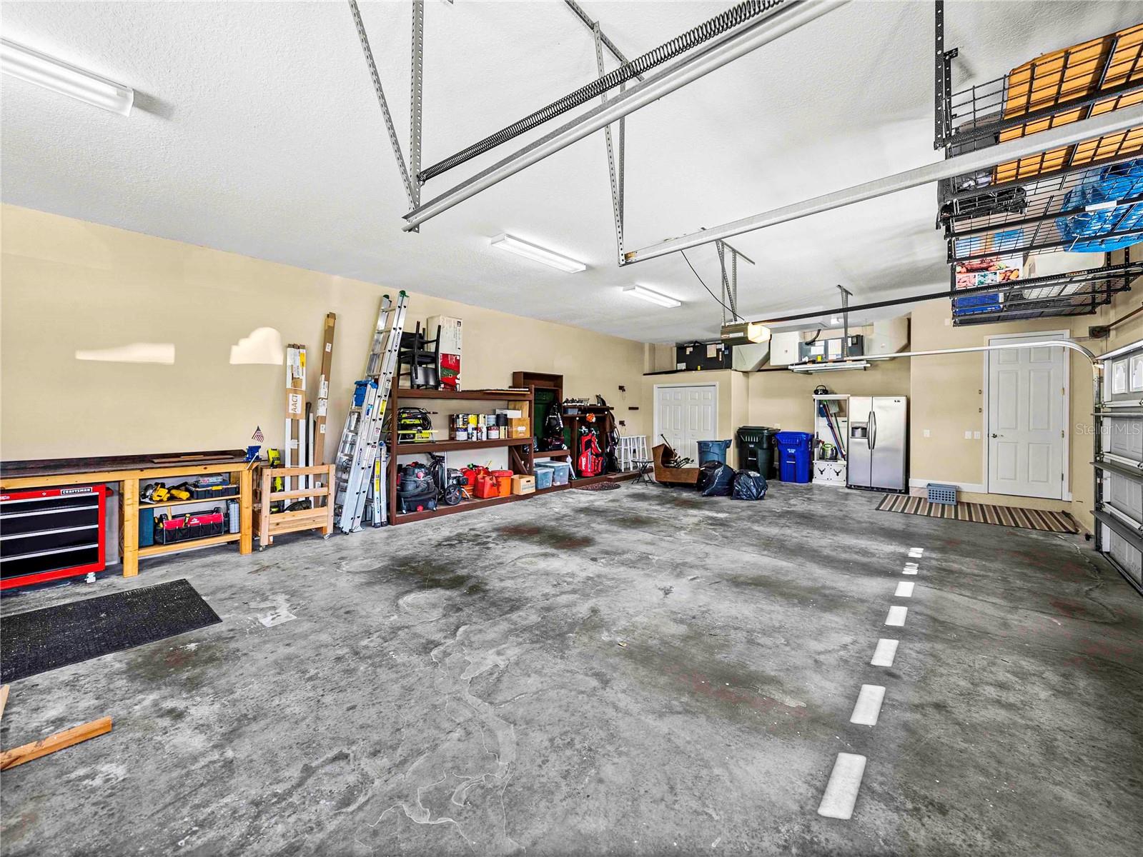 Garage w/Utility Closet
