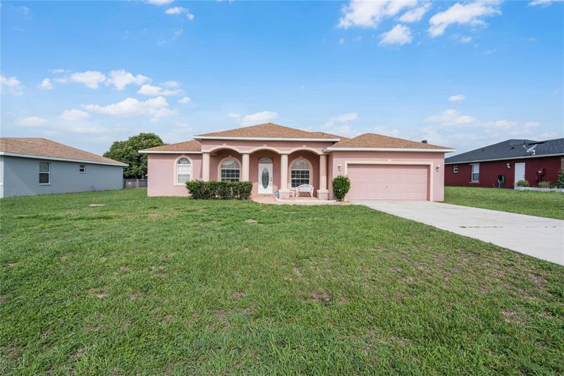 Spacious 3 Bedroom/ 2 Bath Solar Home